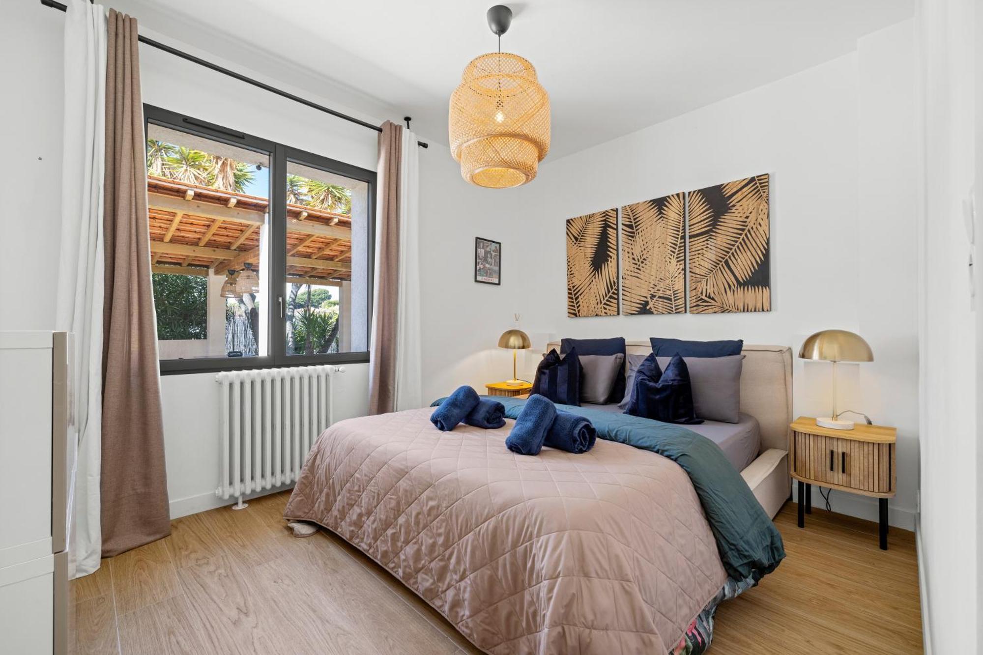 Renting - Bellet - Live A Dream Pool 3 Bedroom Garden Parking